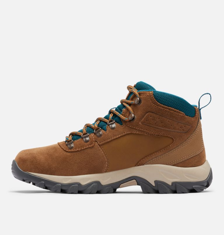 Columbia Newton Ridge™ Plus II Suede Waterproof Men's Hiking Boots Light Brown | CNS271HQ