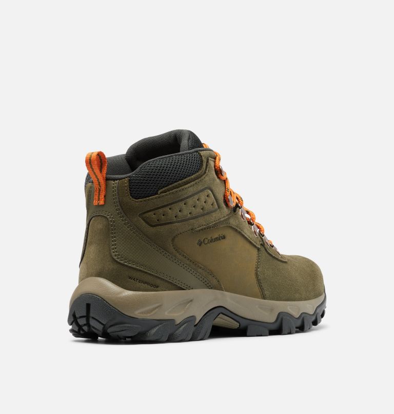 Columbia Newton Ridge™ Plus II Suede Waterproof Men's Hiking Boots Light Orange | RAW3249KC