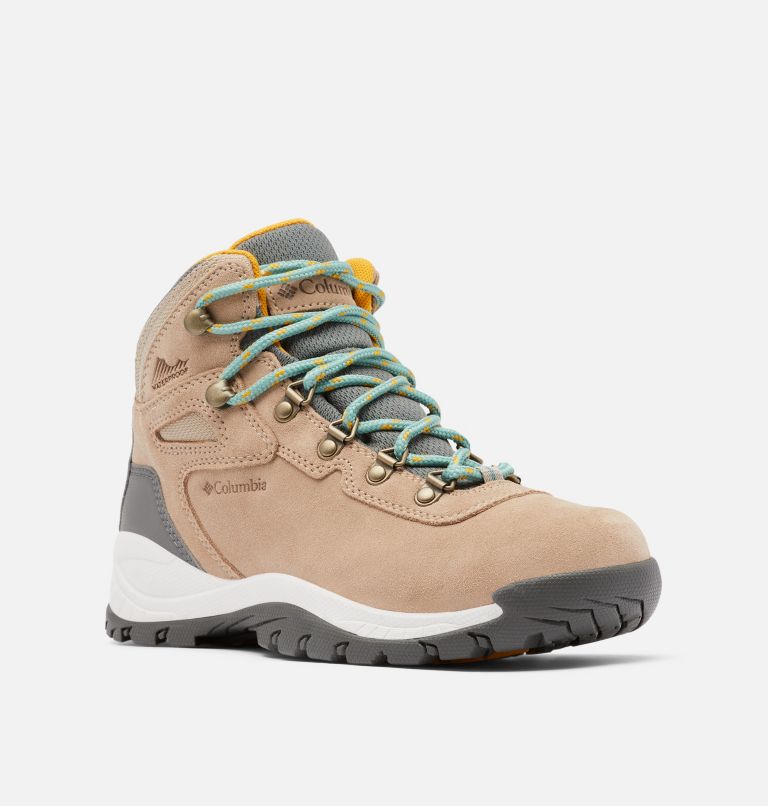 Columbia Newton Ridge™ Plus Waterproof Amped Women's Hiking Boots Brown/Green | BYH8481VM